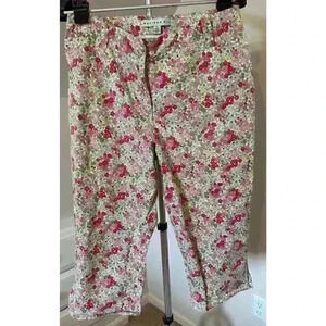 Madison Hill Cropped Pants Floral Pink Women’s Size 10 Beautiful Condition